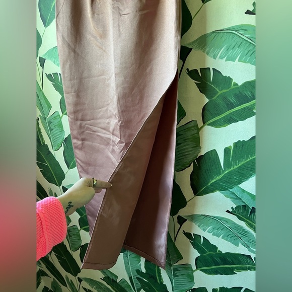 Pretty Little Thing Mocha Satin Midi Split Back Midaxi Skirt 4 NWT - Picture 4 of 6